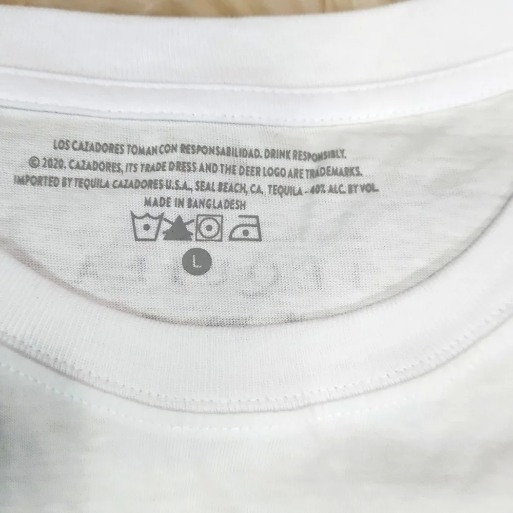 Los Cazadores Tequilla Mens Tshirt - Picture 3 of 5